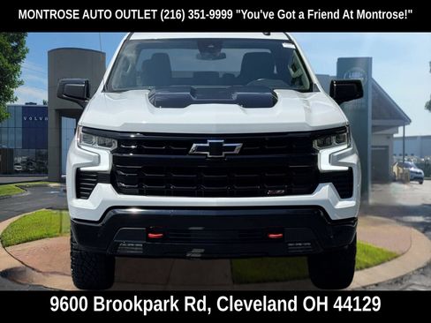 Used 2024 Chevrolet Silverado 1500 LT Trail Boss AWD/4WD image 11