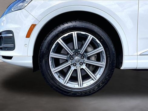 Used 2019 Audi Q7 3.0T Prestige AWD/4WD image 9