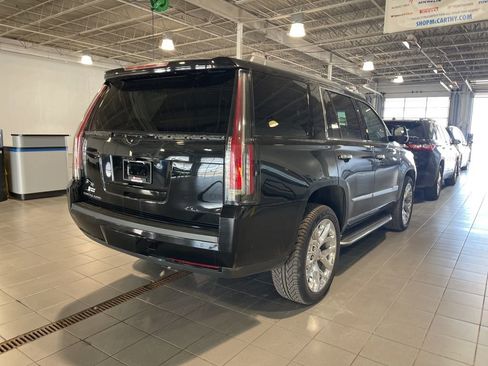 Used 2019 Cadillac Escalade Premium Luxury image 3