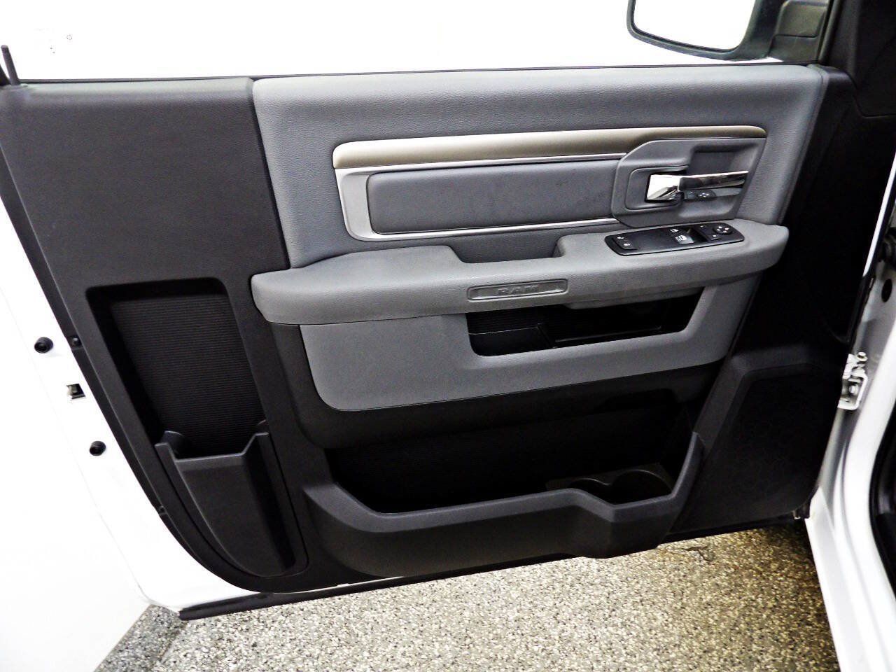 Used 2015 RAM 1500 Tradesman w/ Power & Remote Entry Group RWD image 6