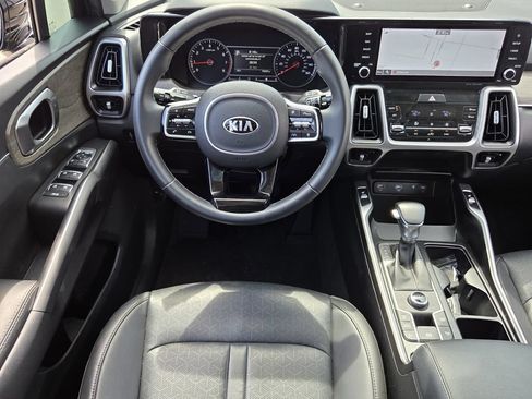 Used 2021 Kia Sorento EX w/ EX AWD X-Line Package image 16