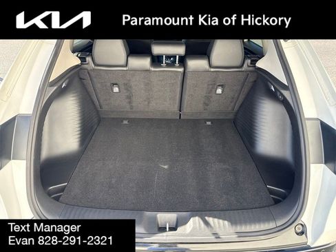 Used 2024 Honda HR-V EX-L image 11