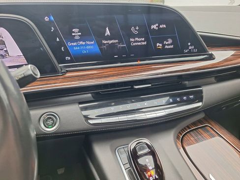 Certified 2023 Cadillac Escalade Premium Luxury image 14