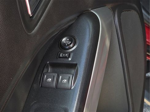 Used 2018 Chevrolet Colorado LT w/ LT Convenience Package image 16