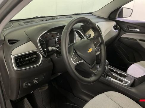 Used 2024 Chevrolet Equinox LT image 18