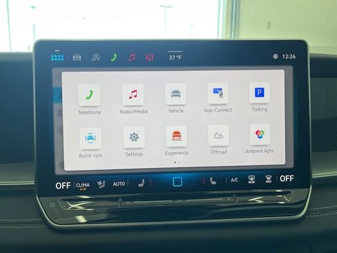 New 2026 Volkswagen Tiguan SE image 24