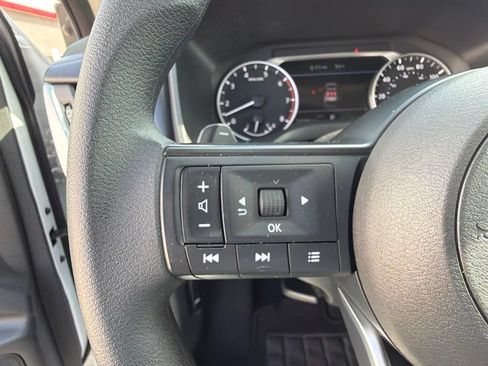 Used 2024 Nissan Rogue SV AWD/4WD image 20