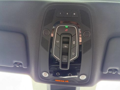 Used 2019 Audi SQ5 Premium Plus w/ Premium Plus Package image 23