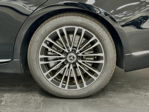 Used 2024 Mercedes-Benz S 580e 4MATIC Sedan image 17