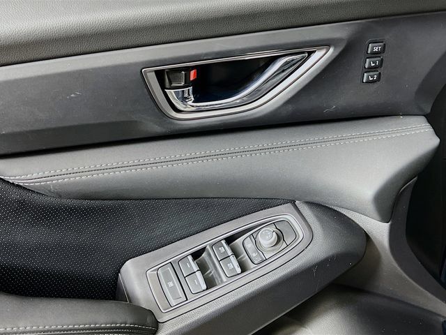 Used 2024 Subaru Ascent Limited AWD/4WD image 9