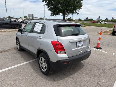 Used 2016 Chevrolet Trax LS FWD image 5