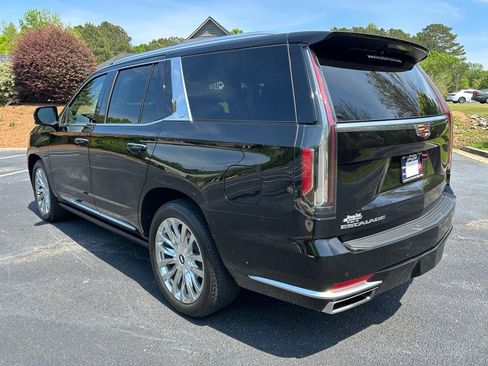 Used 2024 Cadillac Escalade Premium Luxury w/ Performance Package AWD/4WD image 23