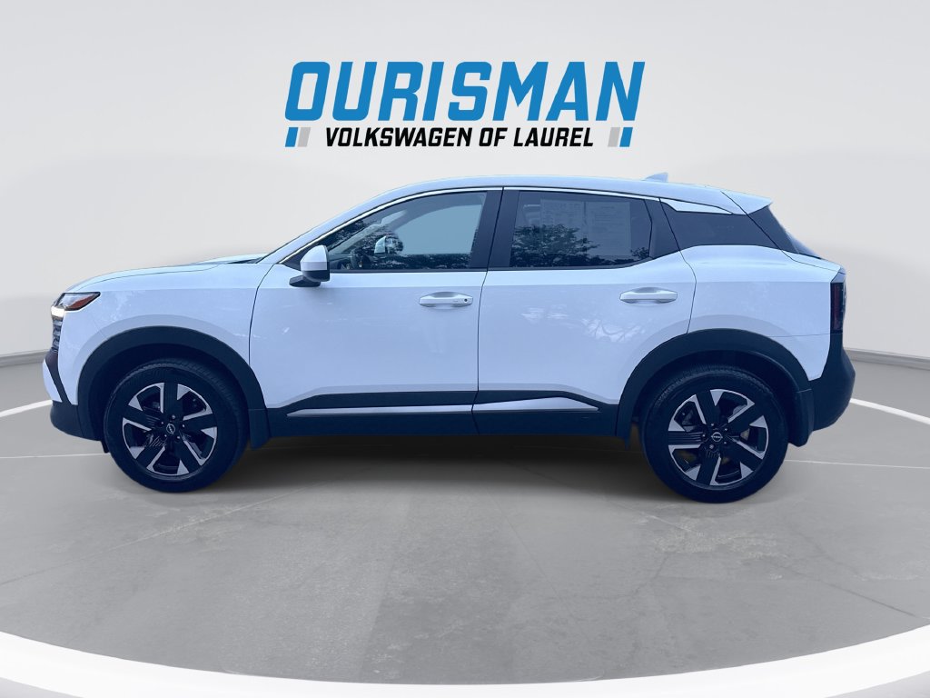 Used 2025 Nissan Kicks SV AWD/4WD image 5
