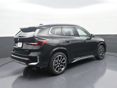 New 2026 BMW X1 xDrive28i w/ Technology Package AWD/4WD image 7
