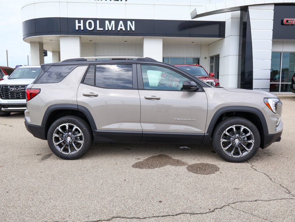 New 2027 GMC Terrain Elevation w/ Elevation Premium Package FWD image 2