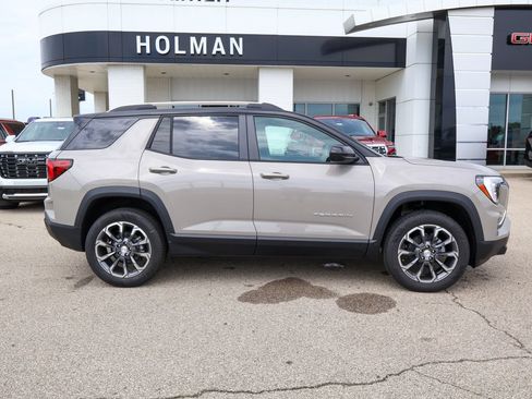 New 2027 GMC Terrain Elevation w/ Elevation Premium Package FWD image 2