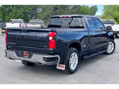 Used 2022 Chevrolet Silverado 1500 LTZ w/ LTZ Premium Package AWD/4WD image 15