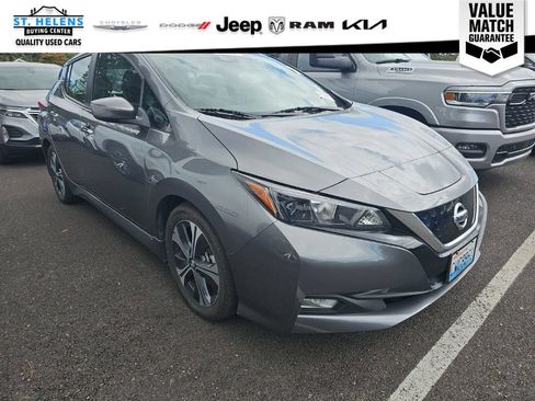 Used 2022 Nissan Leaf SV FWD image 8
