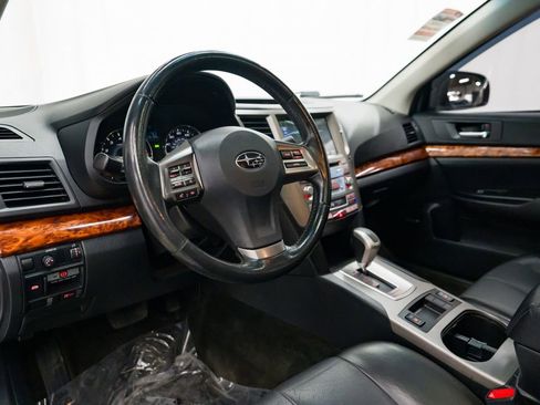 Used 2012 Subaru Outback 3.6R Limited image 24