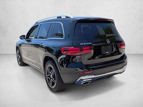New 2026 Mercedes-Benz GLB 250 image 8
