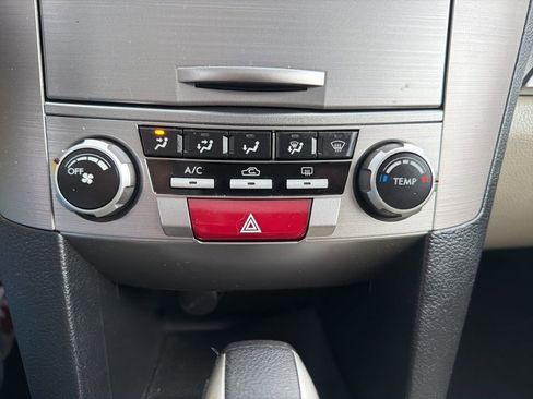 Used 2012 Subaru Outback 2.5i Premium image 34