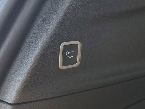 New 2026 Chrysler Pacifica Limited w/ S Appearance Package image 10