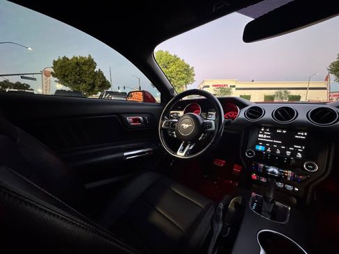Used 2018 Ford Mustang GT Premium RWD image 28