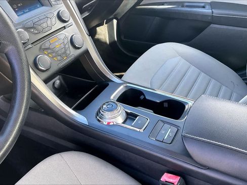 Used 2018 Ford Fusion S FWD image 16