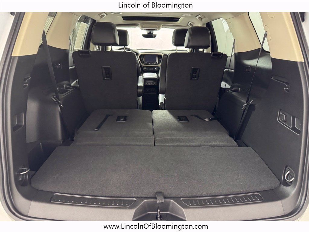 Used 2022 GMC Acadia Denali w/ Denali Ultimate Package AWD/4WD image 17
