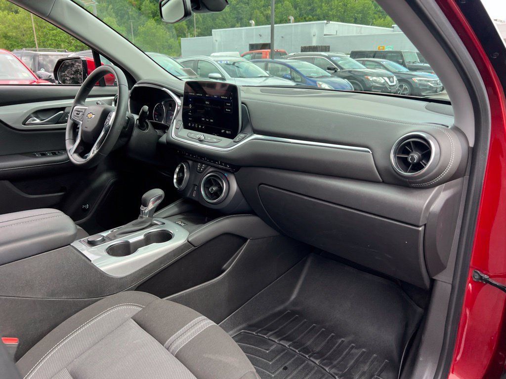 Used 2023 Chevrolet Blazer LT w/ Convenience Package AWD/4WD image 28
