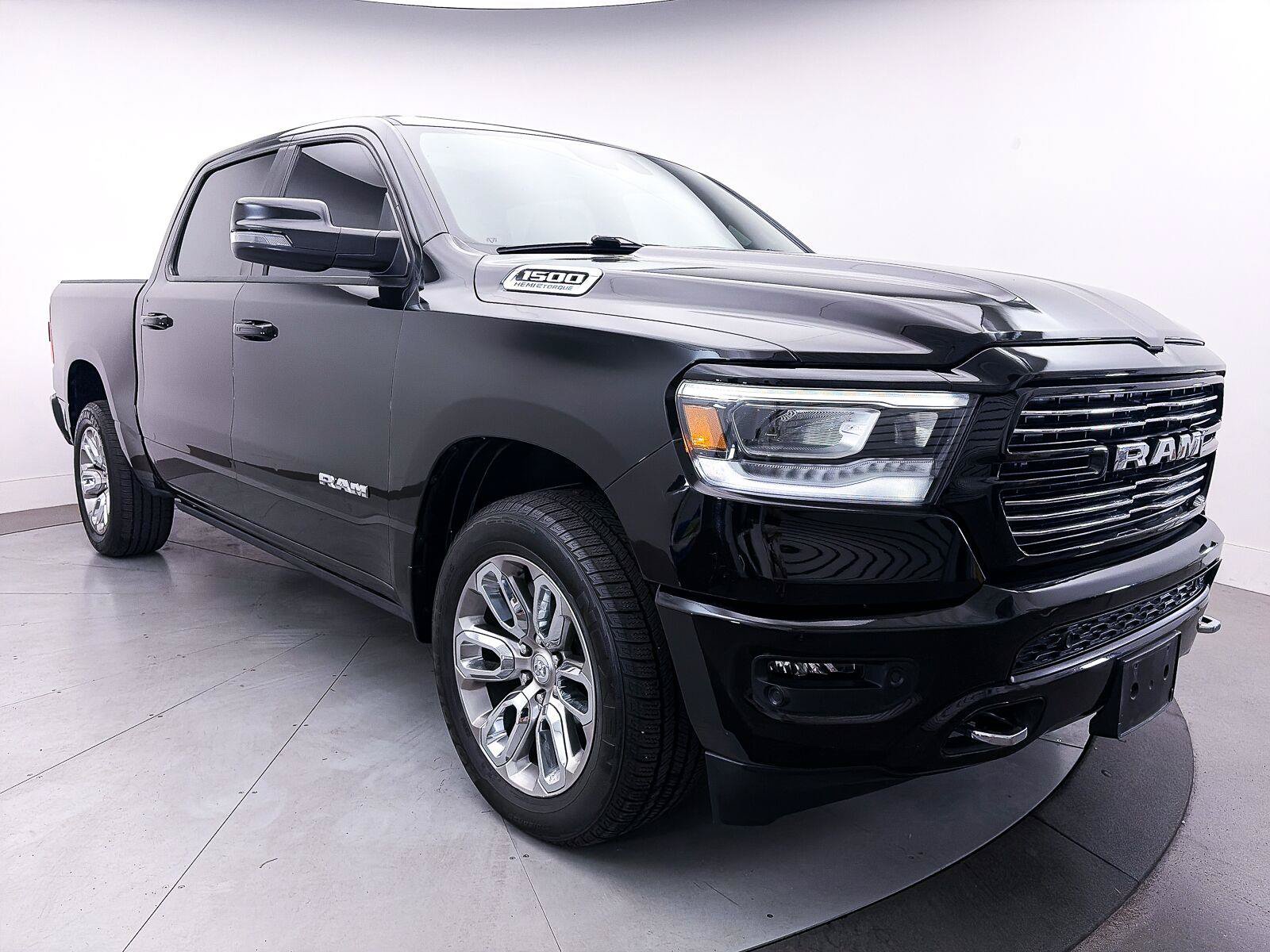 Used 2023 RAM 1500 Laramie AWD/4WD image 13