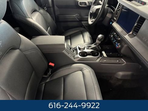 New 2026 Ford Bronco Big Bend w/ Black Appearance Package AWD/4WD image 4