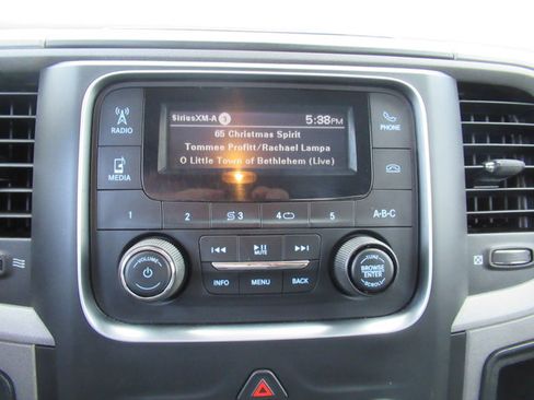 Used 2017 RAM 3500 Tradesman w/ Chrome Appearance Group image 22