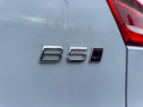 New 2026 Volvo XC40 B5 Plus w/ Protection Package Premier image 9