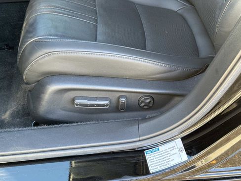 Used 2022 Honda Accord Touring image 19