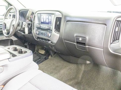 Used 2018 Chevrolet Silverado 1500 LT w/ LT Convenience Package image 36