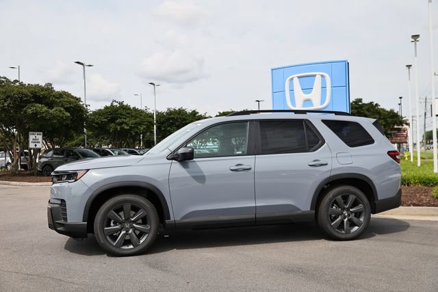 New 2026 Honda Pilot Sport image 6
