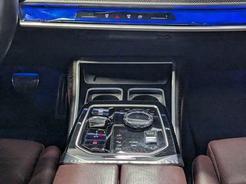 Used 2023 BMW 740i RWD image 13