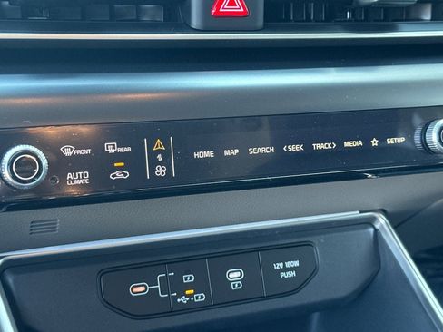 New 2026 Kia Carnival LXS image 21