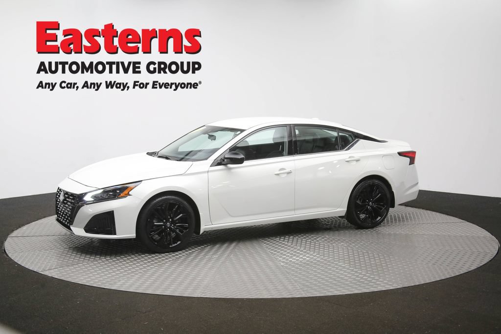 Used 2023 Nissan Altima 2.5 SR FWD image 59