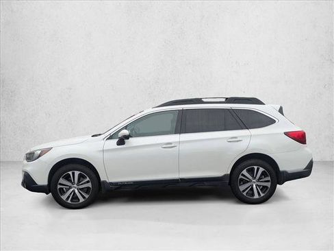 Used 2018 Subaru Outback 3.6R Limited image 9