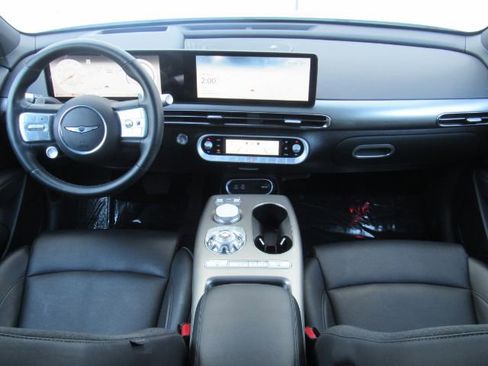 Used 2024 Genesis GV60 RWD image 3