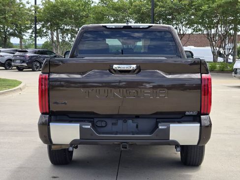 Used 2022 Toyota Tundra Limited AWD/4WD image 13