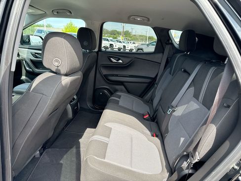 Used 2025 Chevrolet Blazer LT AWD/4WD image 23