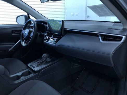 Certified 2026 Toyota Corolla Cross LE FWD image 23