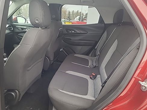 Used 2024 Chevrolet TrailBlazer LT w/ LT Cold Weather Package image 15