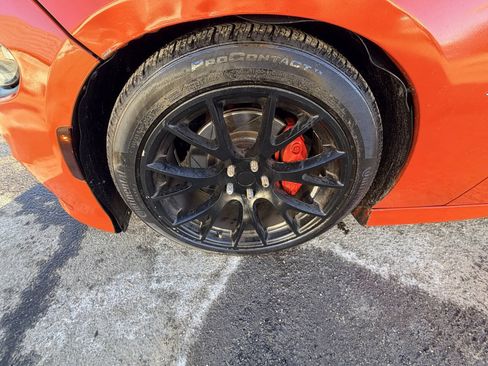 Used 2016 Dodge Charger R/T Scat Pack w/ Technology Group RWD image 36