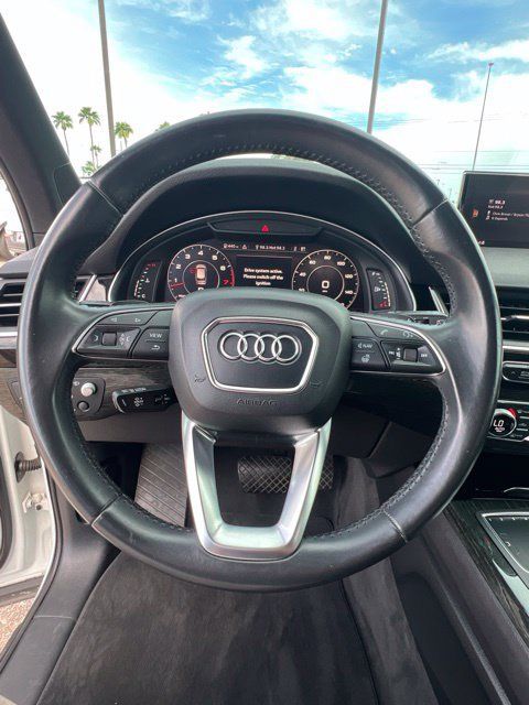 Used 2018 Audi Q7 3.0T Prestige w/ Prestige Package AWD/4WD image 10