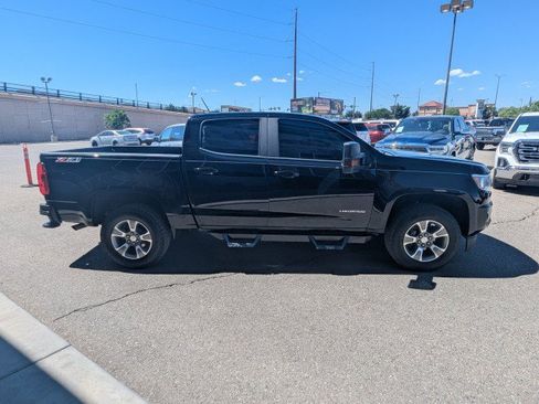 Used 2017 Chevrolet Colorado Z71 AWD/4WD image 6