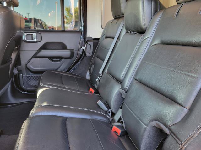Used 2020 Jeep Wrangler Unlimited Sahara w/ Dual Top Group AWD/4WD image 10